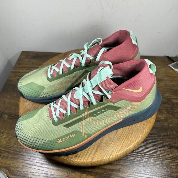 Nike Pegasus Trail 4 GORE-TEX Shoes Mens Size 13 Green Red Waterproof DJ7926-300 - Picture 3 of 8